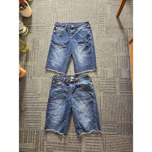 2- True Religion‎ Cut Off Shorts Size 18 Jean Shorts 28x11 - Picture 1 of 9